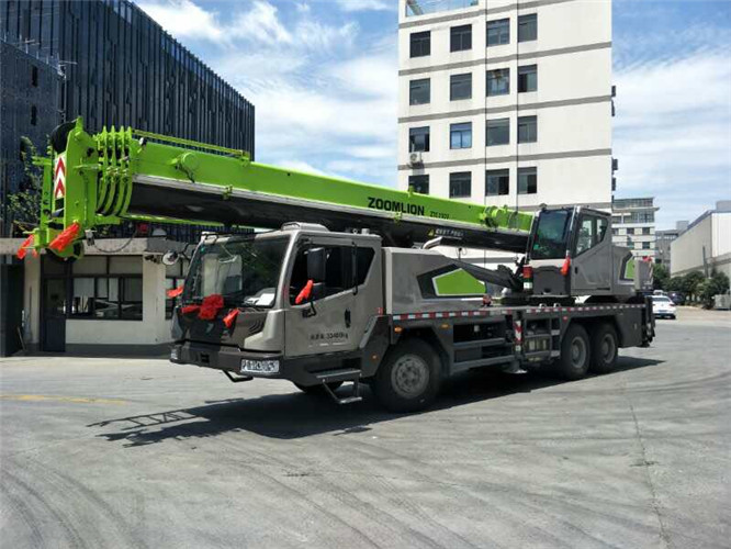 宜阳县跨街广告牌的高空安装注意事项