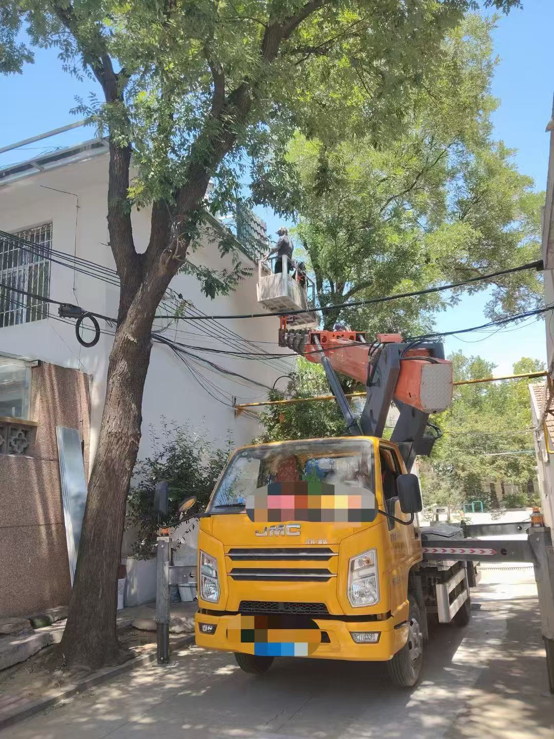 宜阳县高空作业车能吊装重物吗？最大承载多少公斤？